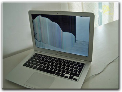 Замена матрицы Apple MacBook в Великом Новгороде